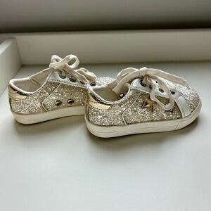 Toddler Girls Size 8 Glitter Silver and Gold Sneakers